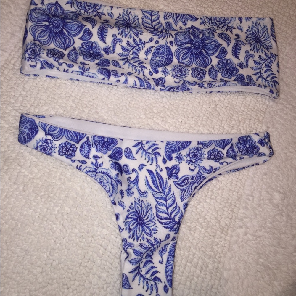 Bathing suit